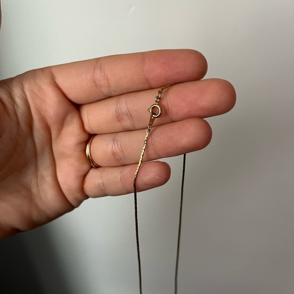 Dainty Gold Chain Necklace - Picture 4 of 15